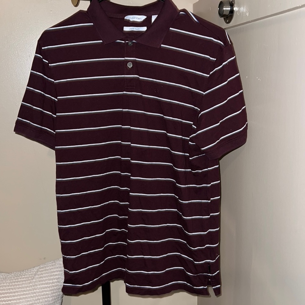 Calvin Klein 2 button up